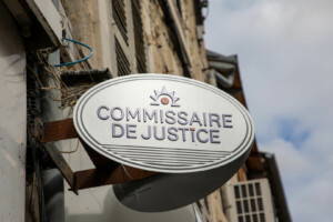 Les commissaires de justice autorisés à exercer l’intermédiation immobilière