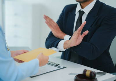 Offre d’achat acceptée : le vendeur est-il toujours engagé ?