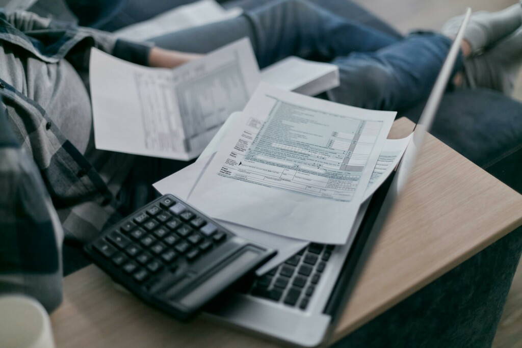 photo : pexels-mikhail-nilov-6964138
