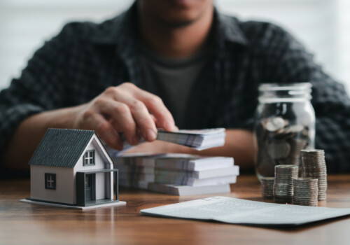 Revendre un bien immobilier en 2025 : quelles sont les villes où l’on gagne et perd de l’argent ?