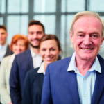 Transmettre son agence immobilière : les clés d’une succession familiale réussie