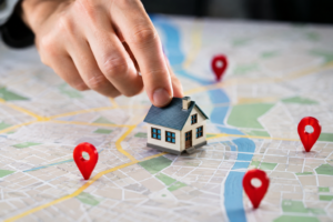 Peut-on délocaliser un bien pour le vendre ? Gare aux pratiques irrégulières sur vos annonces