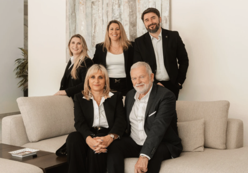 D&rsquo;un mobil-home au premier réseau immobilier indépendant de l&rsquo;Hérault : les 40 ans de S&rsquo;ANTONI Immobilier