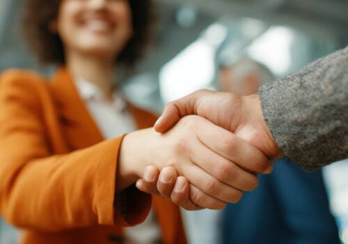 Agents immobiliers : comment faire de votre devoir de conseil un atout phare sur le terrain ?